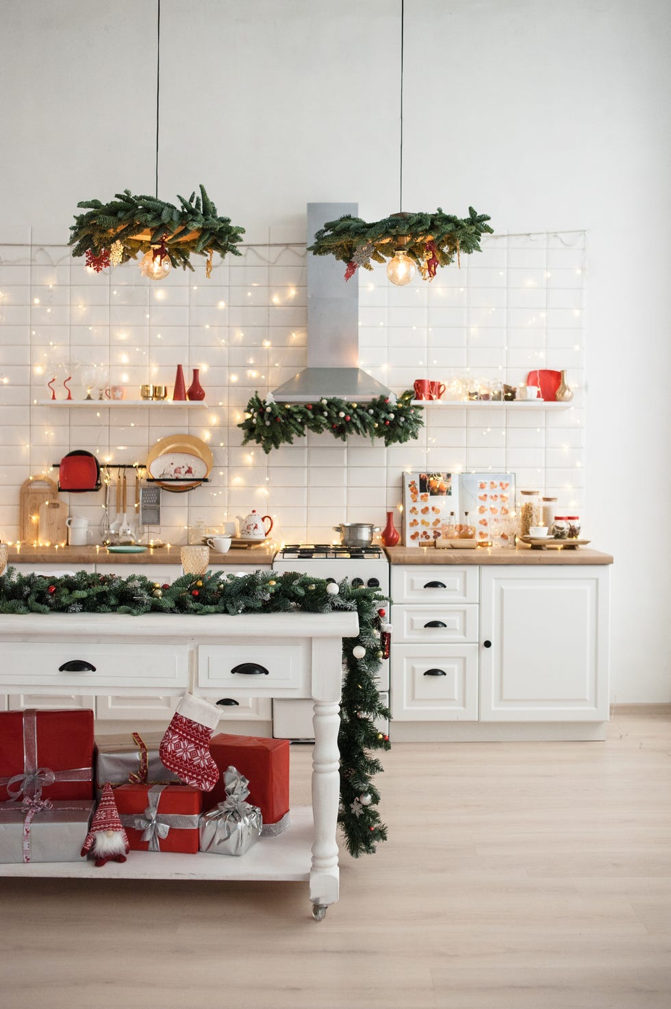 Layered Kitchen Christmas Decorations