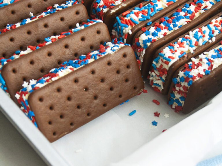 Easy Patriotic Mini Ice Cream Sandwiches For Your Party 5 Easy Patriotic Mini Ice Cream Sandwiches for Your Party